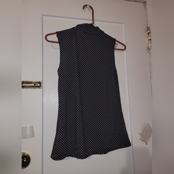 Tiffany & Grey Women Blouse, Sleeveless, Polka Dots, Size S - Picture 8 of 16